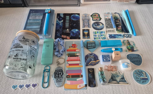 BOOKISH BUNDLE - 15 PICKS + 2 CRYSTAL PICKS